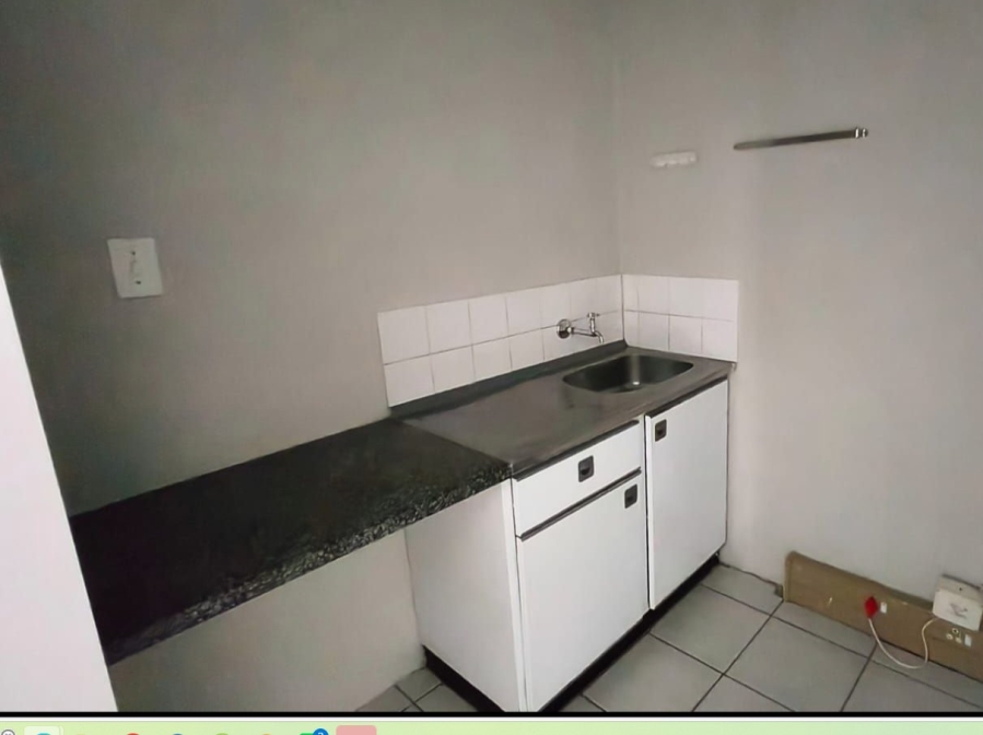 To Let Commercial Property for Rent in Garsfontein Gauteng