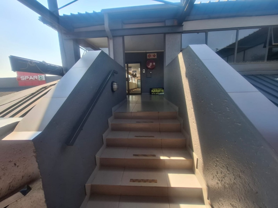 To Let Commercial Property for Rent in Garsfontein Gauteng