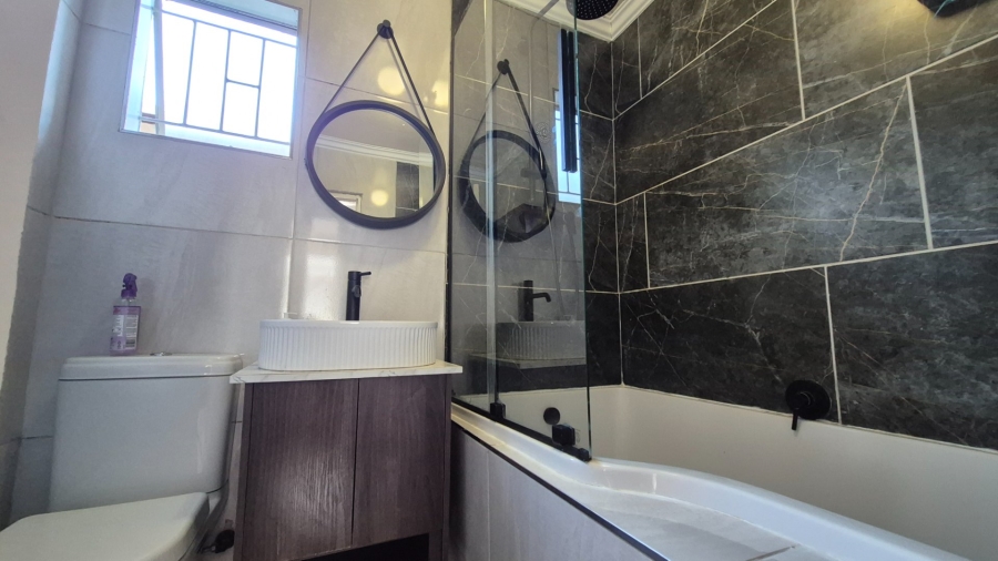 3 Bedroom Property for Sale in Sky City Gauteng