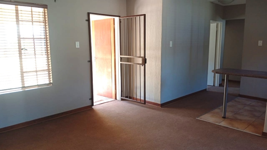 2 Bedroom Property for Sale in Goedeburg Gauteng