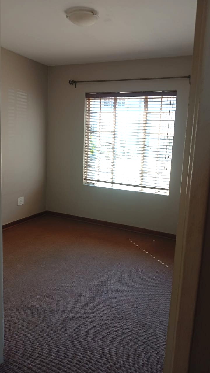 2 Bedroom Property for Sale in Goedeburg Gauteng