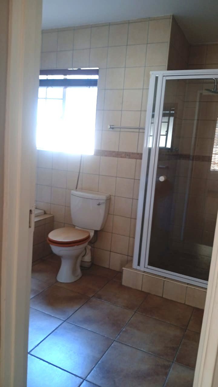 2 Bedroom Property for Sale in Goedeburg Gauteng