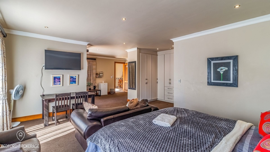 6 Bedroom Property for Sale in Bedfordview Gauteng