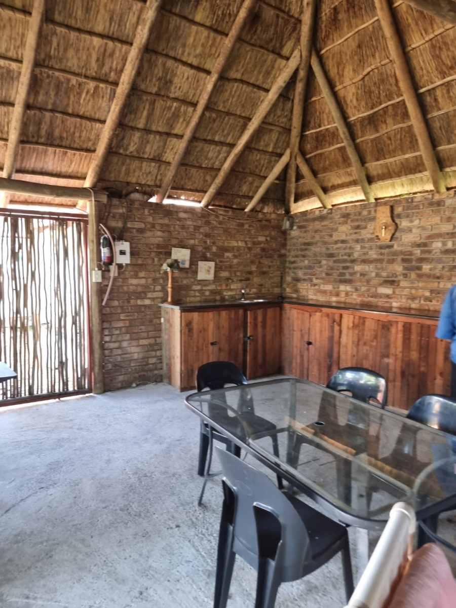 7 Bedroom Property for Sale in Meyerspark Gauteng