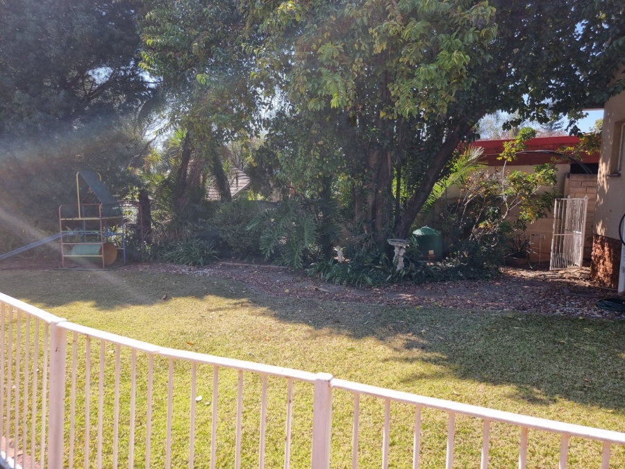 7 Bedroom Property for Sale in Meyerspark Gauteng