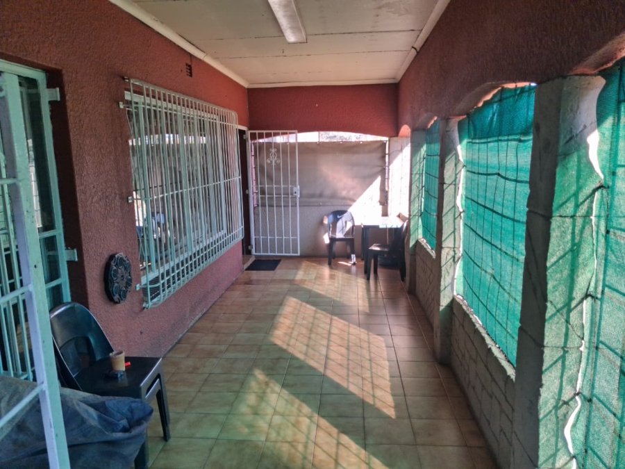 3 Bedroom Property for Sale in Rhodesfield Gauteng