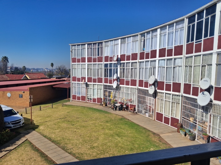 1 Bedroom Property for Sale in Kempton Park Ext 5 Gauteng