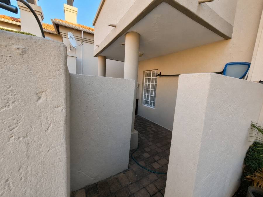 To Let 3 Bedroom Property for Rent in Sterrewag Gauteng