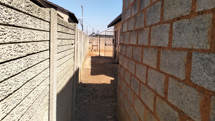 2 Bedroom Property for Sale in Buhle Park Gauteng