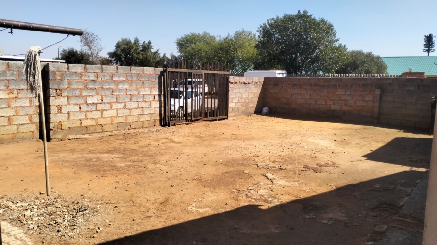 2 Bedroom Property for Sale in Buhle Park Gauteng