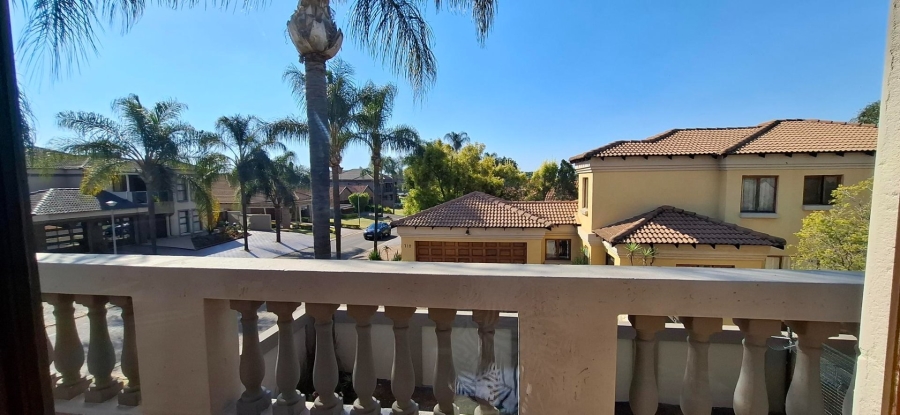 5 Bedroom Property for Sale in Bougainvillea Estate Gauteng