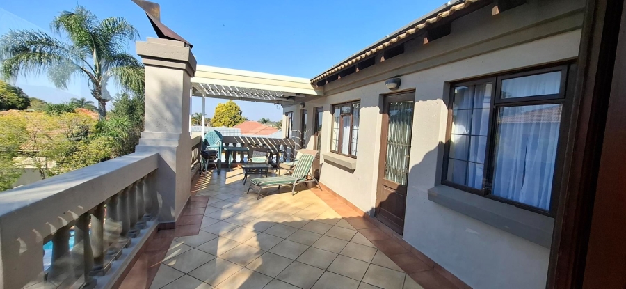 5 Bedroom Property for Sale in Bougainvillea Estate Gauteng
