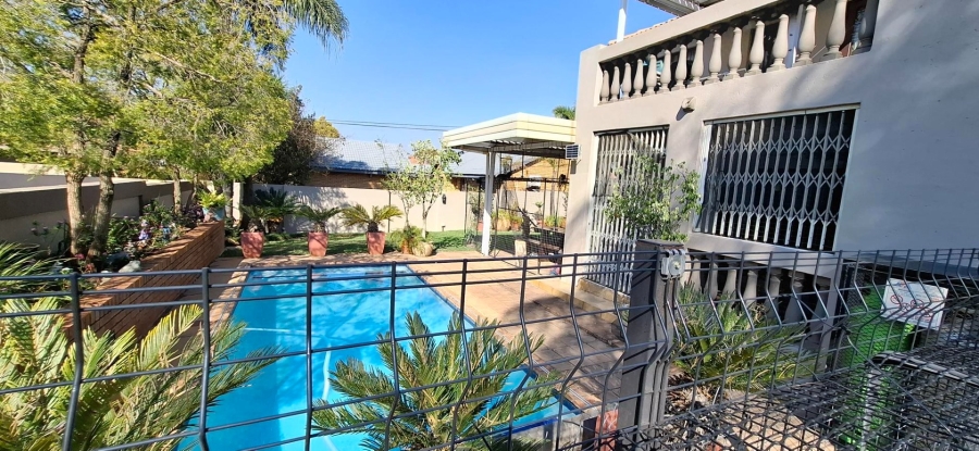 5 Bedroom Property for Sale in Bougainvillea Estate Gauteng