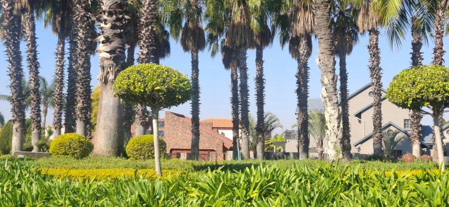 5 Bedroom Property for Sale in Bougainvillea Estate Gauteng