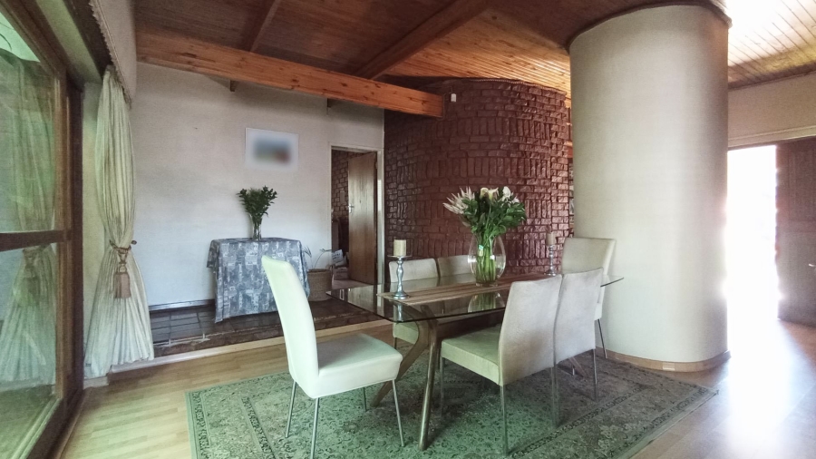 6 Bedroom Property for Sale in Constantia Park Gauteng