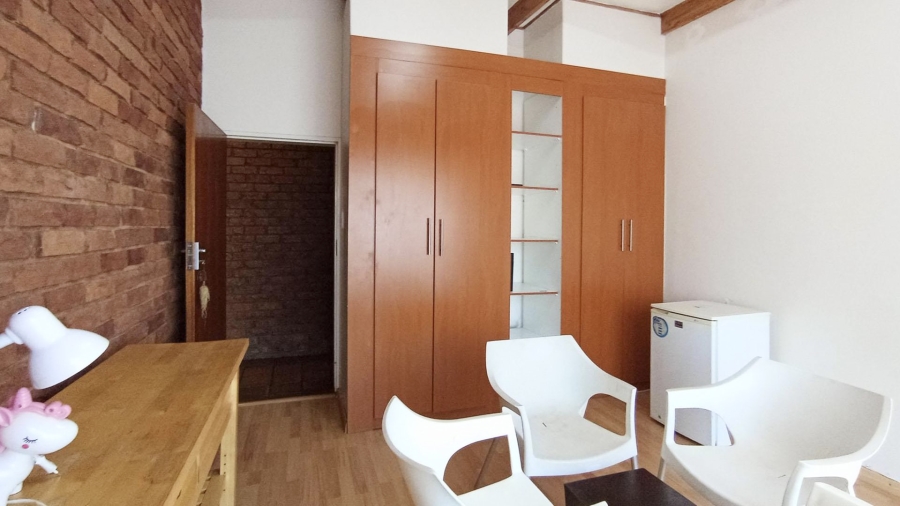 6 Bedroom Property for Sale in Constantia Park Gauteng