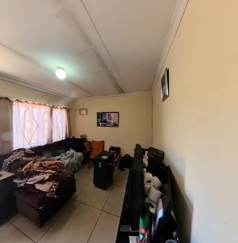 2 Bedroom Property for Sale in Tembisa Central Gauteng
