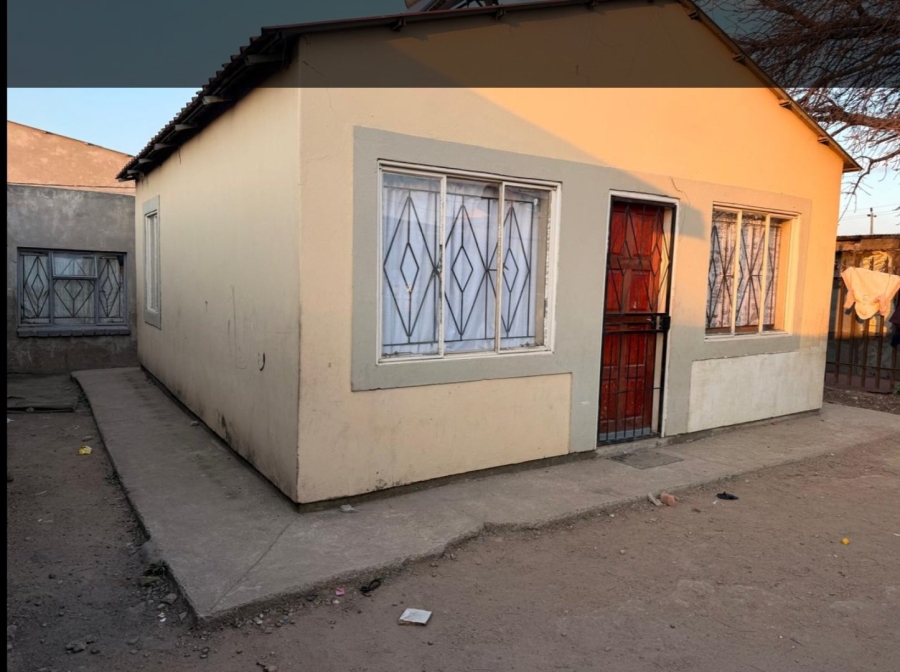 2 Bedroom Property for Sale in Tembisa Central Gauteng