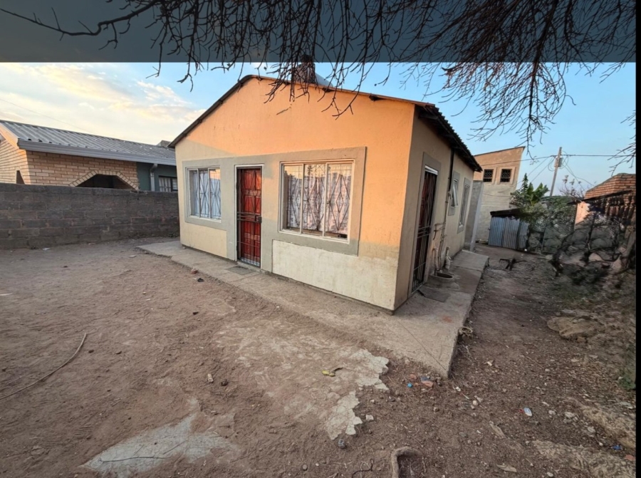 2 Bedroom Property for Sale in Tembisa Central Gauteng