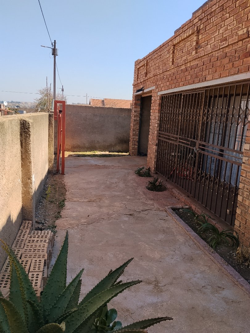 3 Bedroom Property for Sale in Kingsway Gauteng