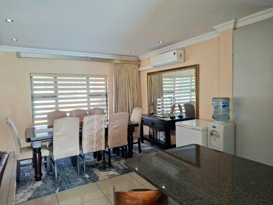 5 Bedroom Property for Sale in Thatchfield Estate Gauteng