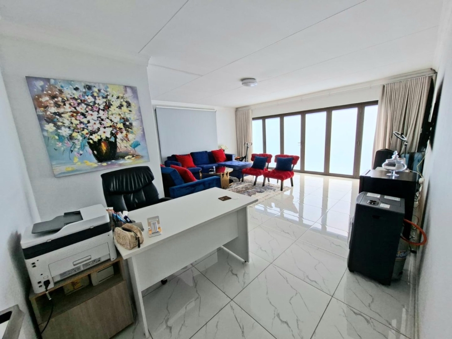 5 Bedroom Property for Sale in Thatchfield Estate Gauteng