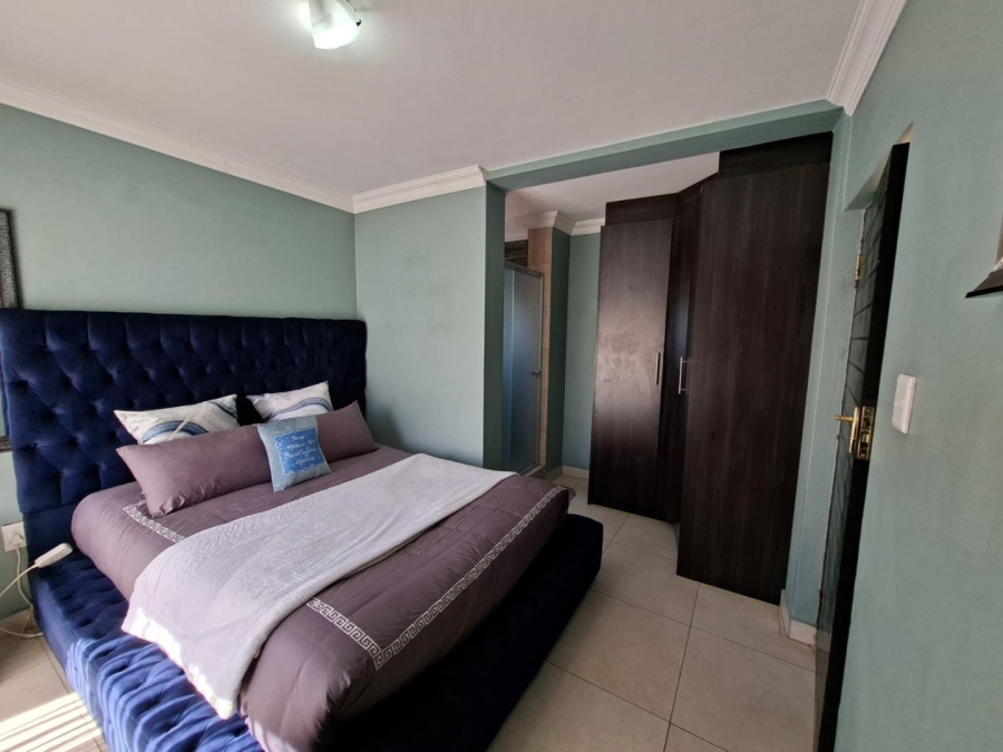 5 Bedroom Property for Sale in Thatchfield Estate Gauteng