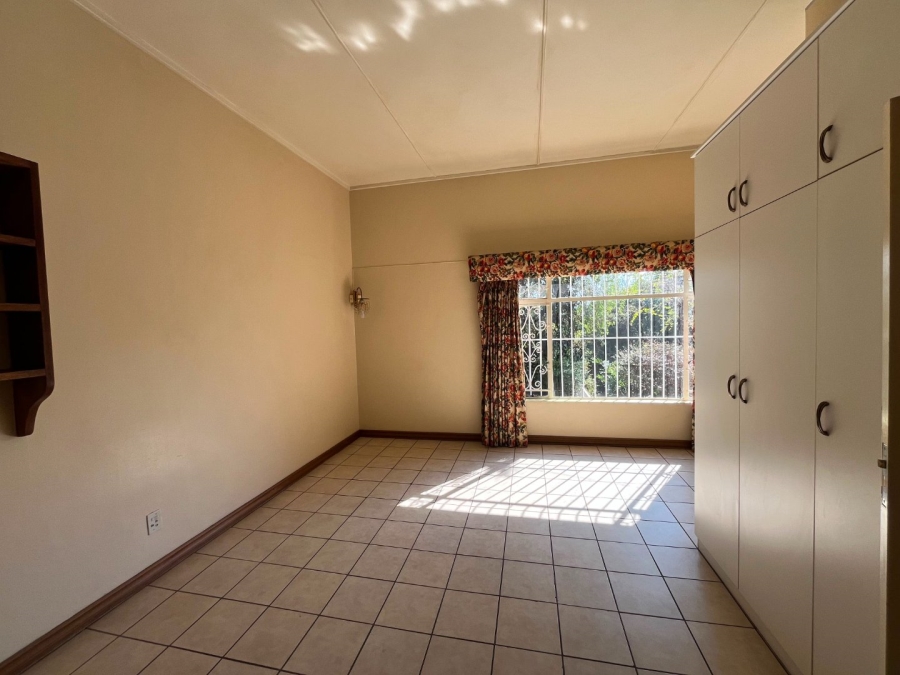 9 Bedroom Property for Sale in Muckleneuk Gauteng