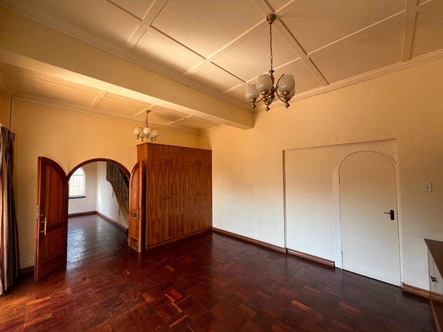 9 Bedroom Property for Sale in Muckleneuk Gauteng