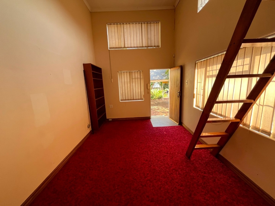 9 Bedroom Property for Sale in Muckleneuk Gauteng