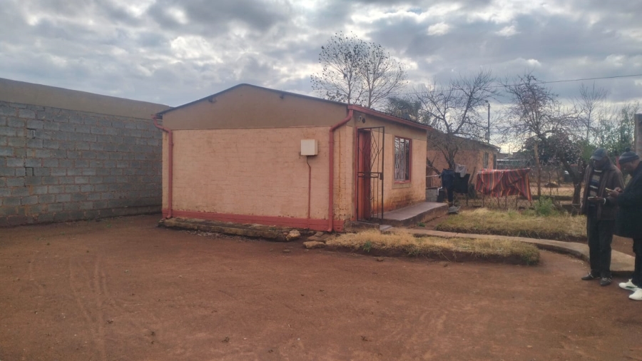 1 Bedroom Property for Sale in Mapleton A H Gauteng
