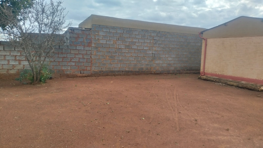 1 Bedroom Property for Sale in Mapleton A H Gauteng