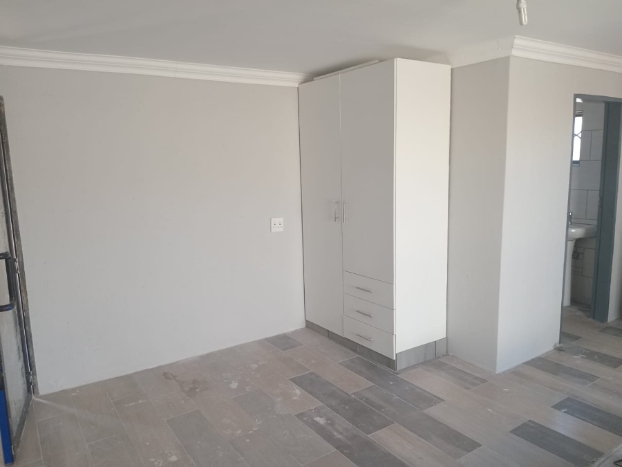 To Let 1 Bedroom Property for Rent in Klippoortje Gauteng
