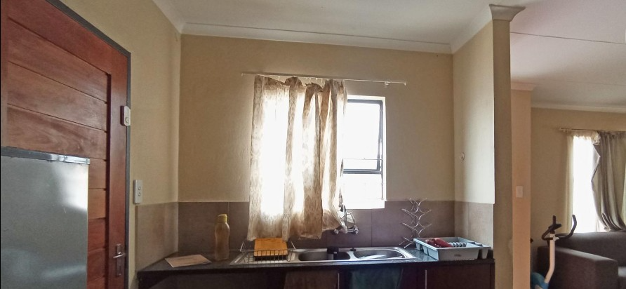 3 Bedroom Property for Sale in Kosmosdal Gauteng