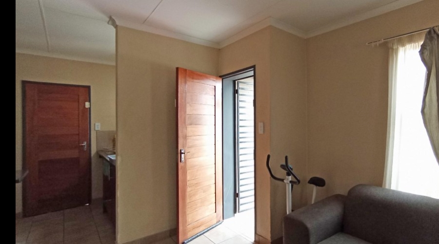 3 Bedroom Property for Sale in Kosmosdal Gauteng