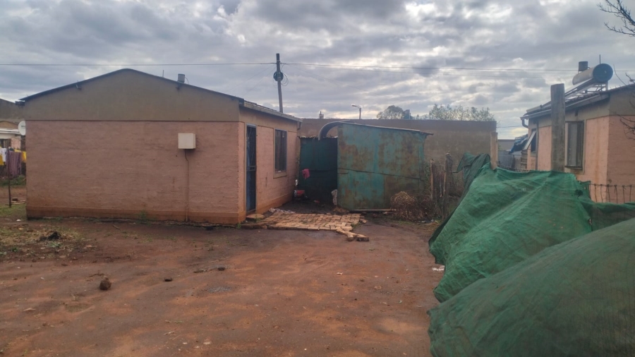 1 Bedroom Property for Sale in Mapleton A H Gauteng