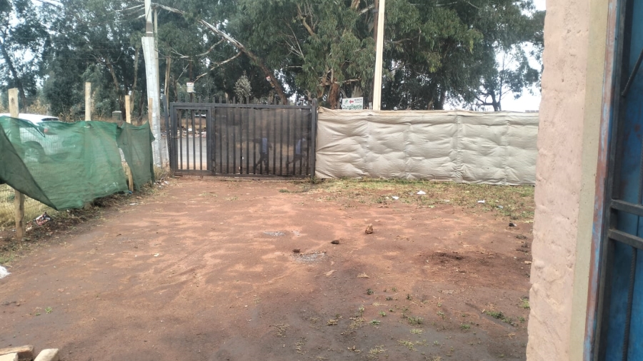 1 Bedroom Property for Sale in Mapleton A H Gauteng