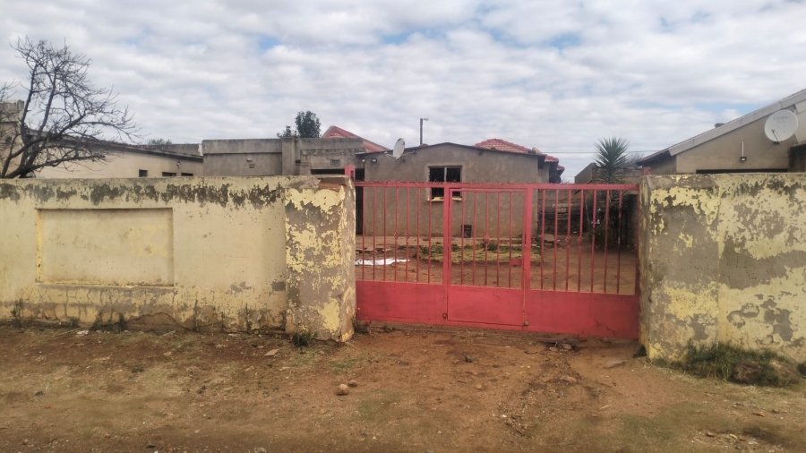 2 Bedroom Property for Sale in Mapleton A H Gauteng