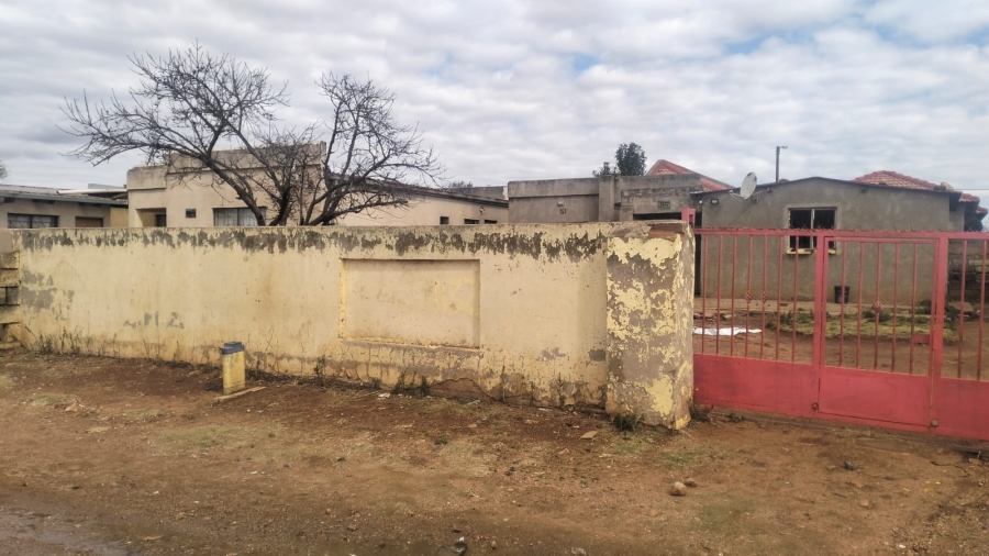 2 Bedroom Property for Sale in Mapleton A H Gauteng