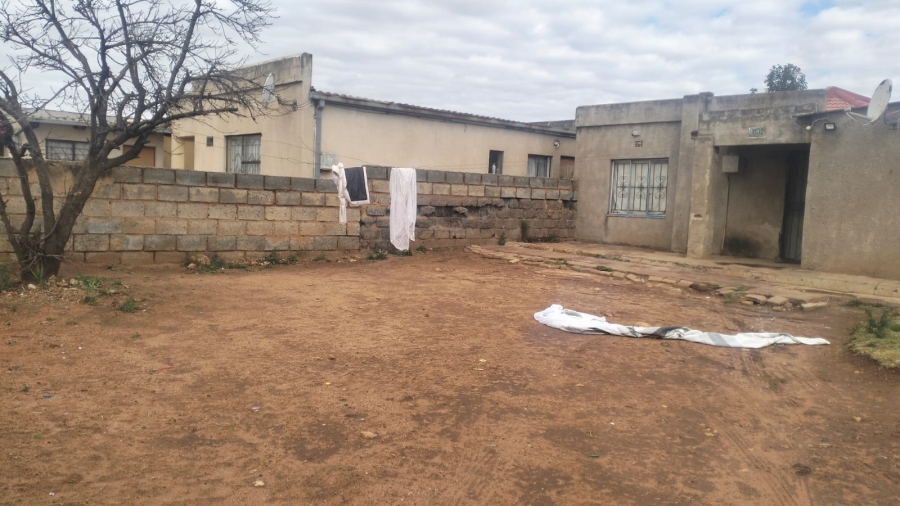 2 Bedroom Property for Sale in Mapleton A H Gauteng