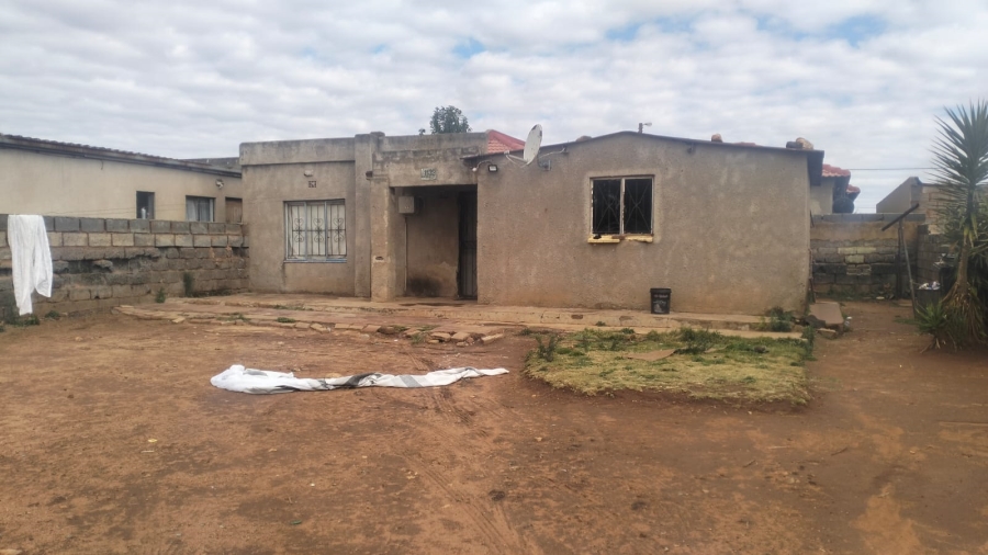 2 Bedroom Property for Sale in Mapleton A H Gauteng