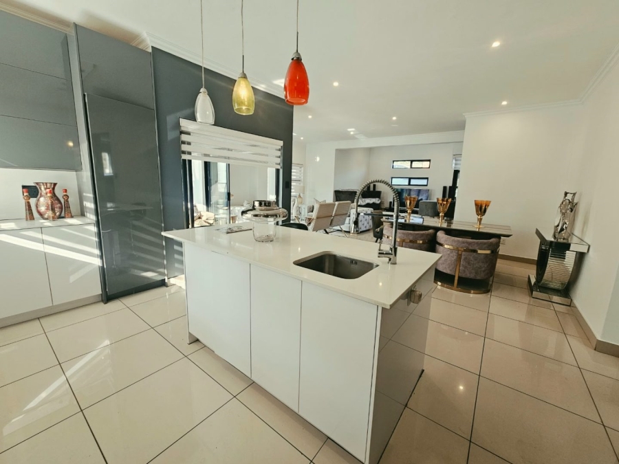 To Let  Bedroom Property for Rent in Olympus AH Gauteng