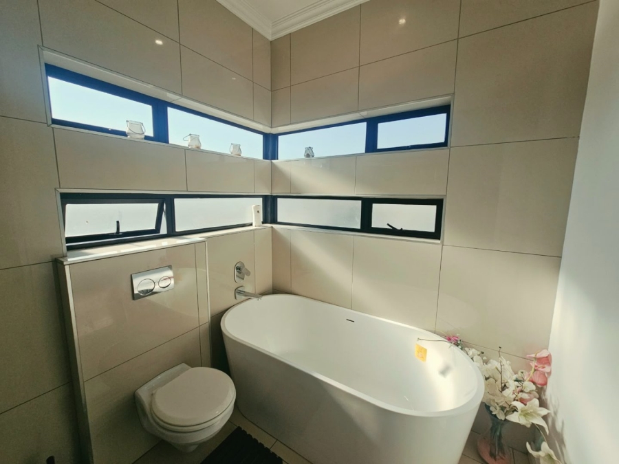 To Let  Bedroom Property for Rent in Olympus AH Gauteng