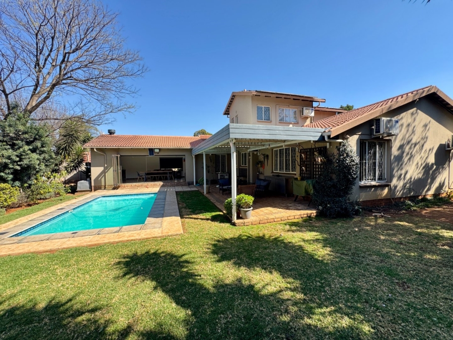 4 Bedroom Property for Sale in Pierre Van Ryneveld Gauteng