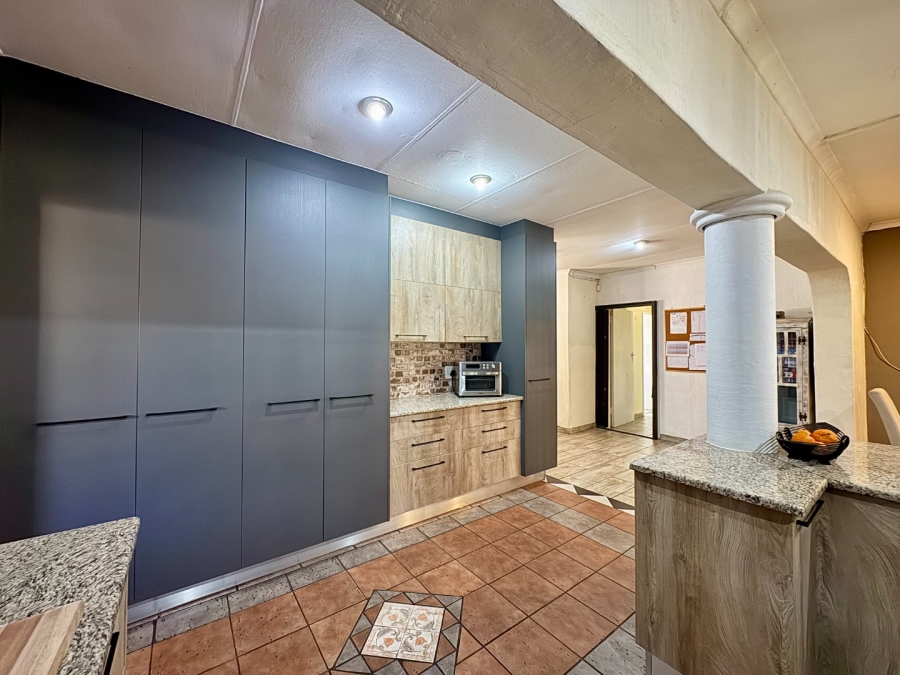 4 Bedroom Property for Sale in Pierre Van Ryneveld Gauteng