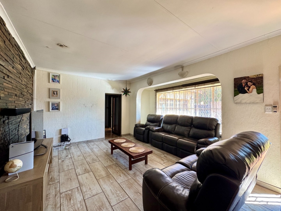 4 Bedroom Property for Sale in Pierre Van Ryneveld Gauteng