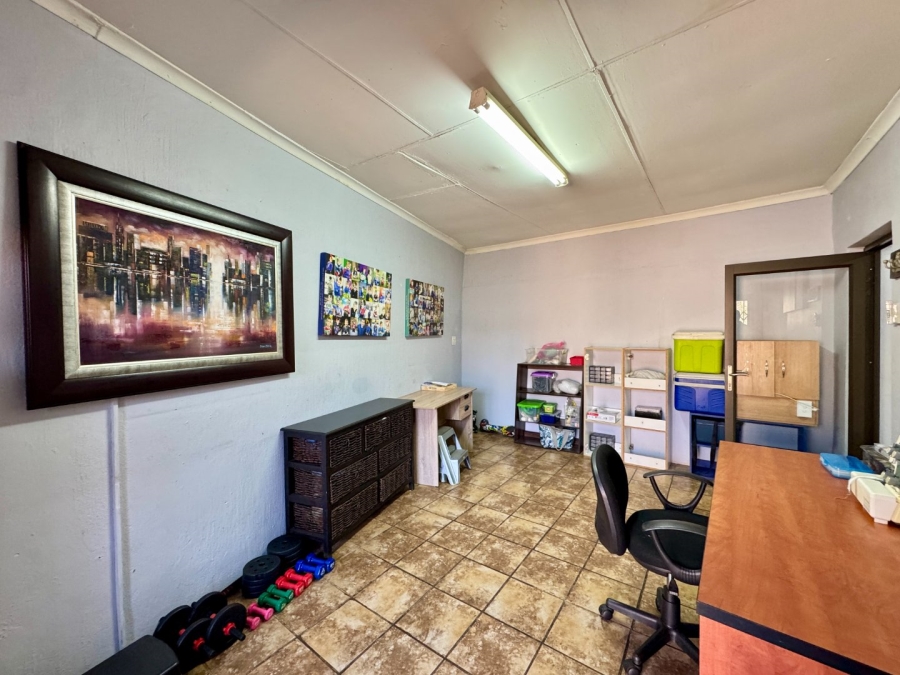 4 Bedroom Property for Sale in Pierre Van Ryneveld Gauteng