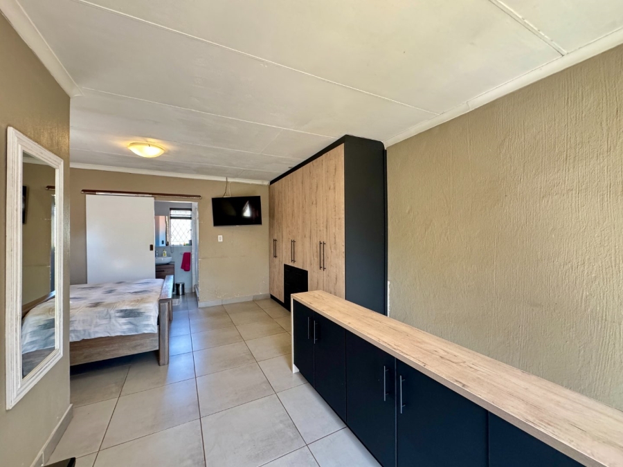 4 Bedroom Property for Sale in Pierre Van Ryneveld Gauteng
