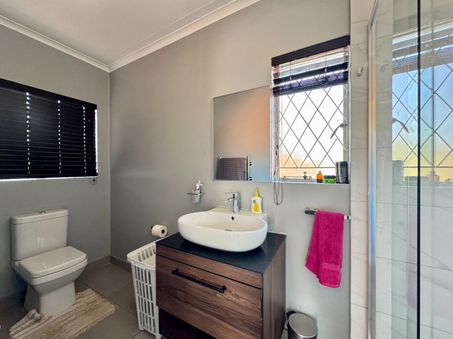 4 Bedroom Property for Sale in Pierre Van Ryneveld Gauteng