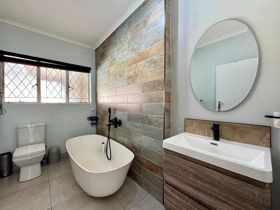 4 Bedroom Property for Sale in Pierre Van Ryneveld Gauteng